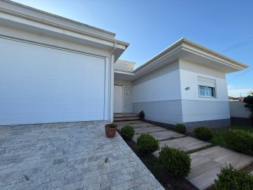 Casa Alto Padro - Venda - Universitrio - Tijucas - SC