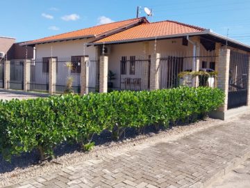 Casa - Venda - Centro - Tijucas - SC