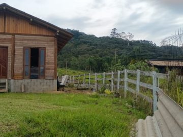 Stio - Venda - Oliveira - Tijucas - SC