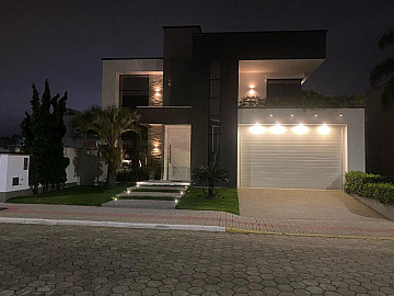 Casa em Condom�nio - Venda - Universit�rio - Tijucas - SC
