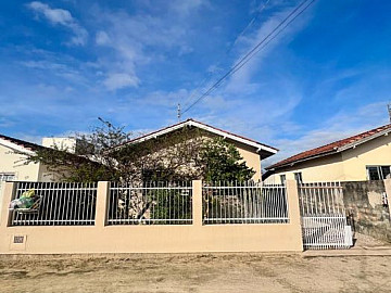 Casa � Venda